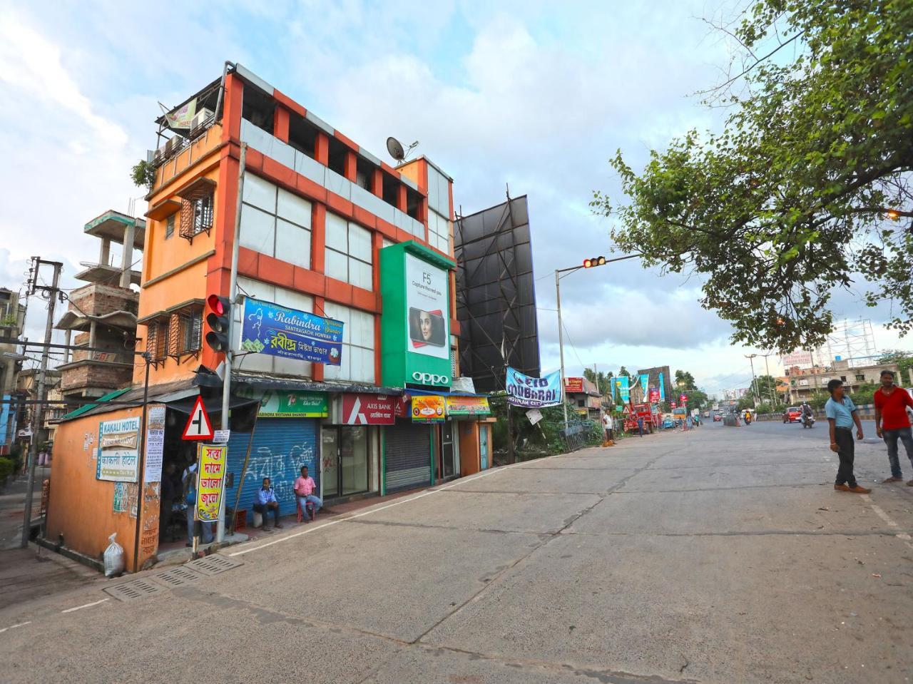 Oyo 13906 Vinita Inn Santragachi Exterior foto
